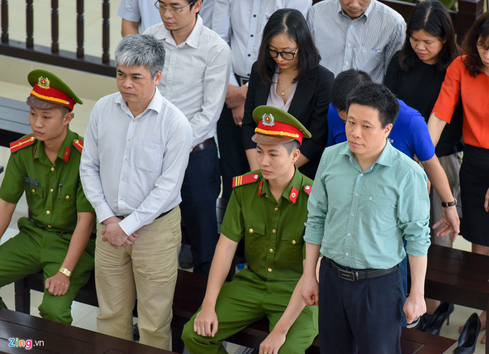 Nụ cười, nước mắt các bị cáo sau phiên phúc thẩm đại án Oceanbank